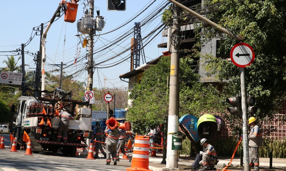 justica-manda-enel-restabelecer-energia-eletrica-em-sp-em-12-horas