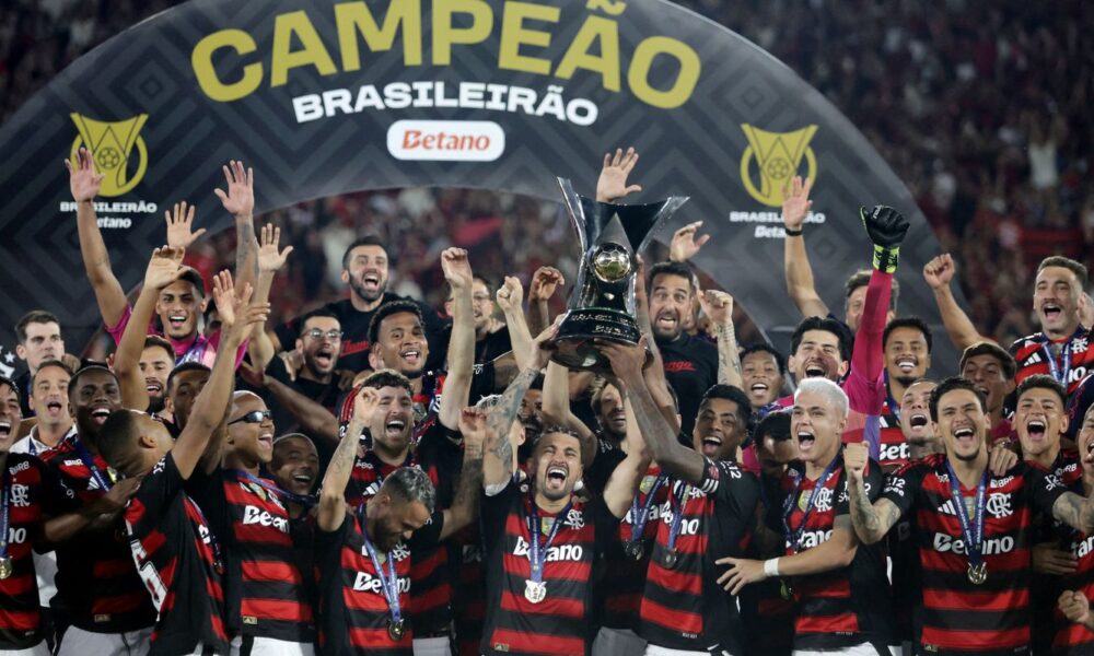 ranking-da-cbf:-flamengo-segue-lider-e-corinthians-sobe-para-segundo