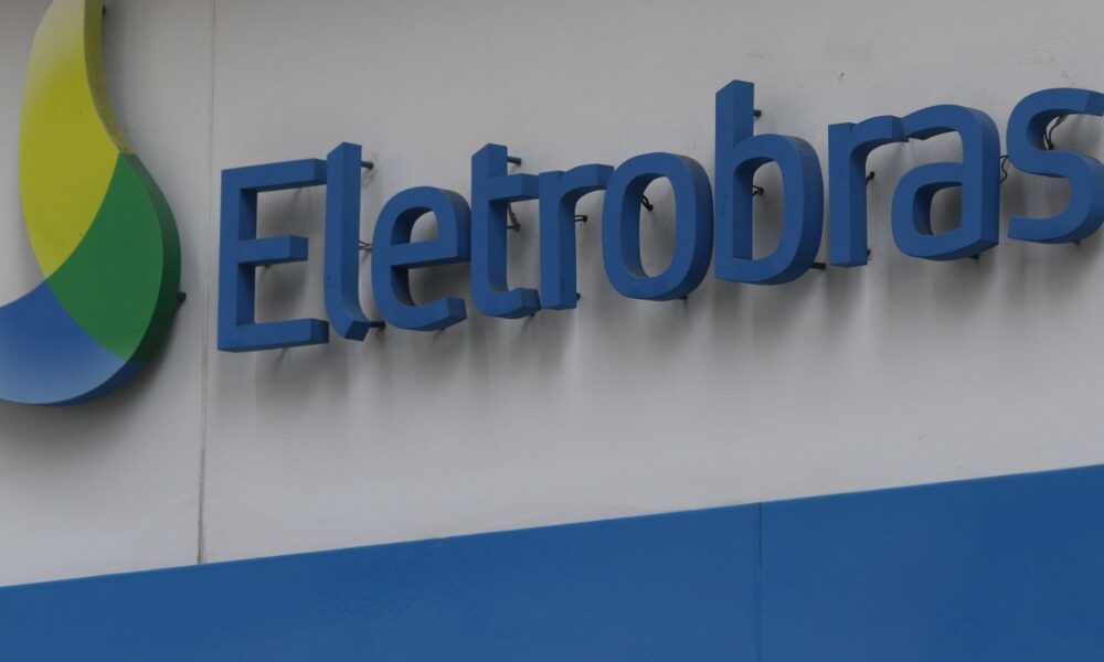 lula-veta-pl-sobre-realocacao-de-trabalhadores-da-eletrobras