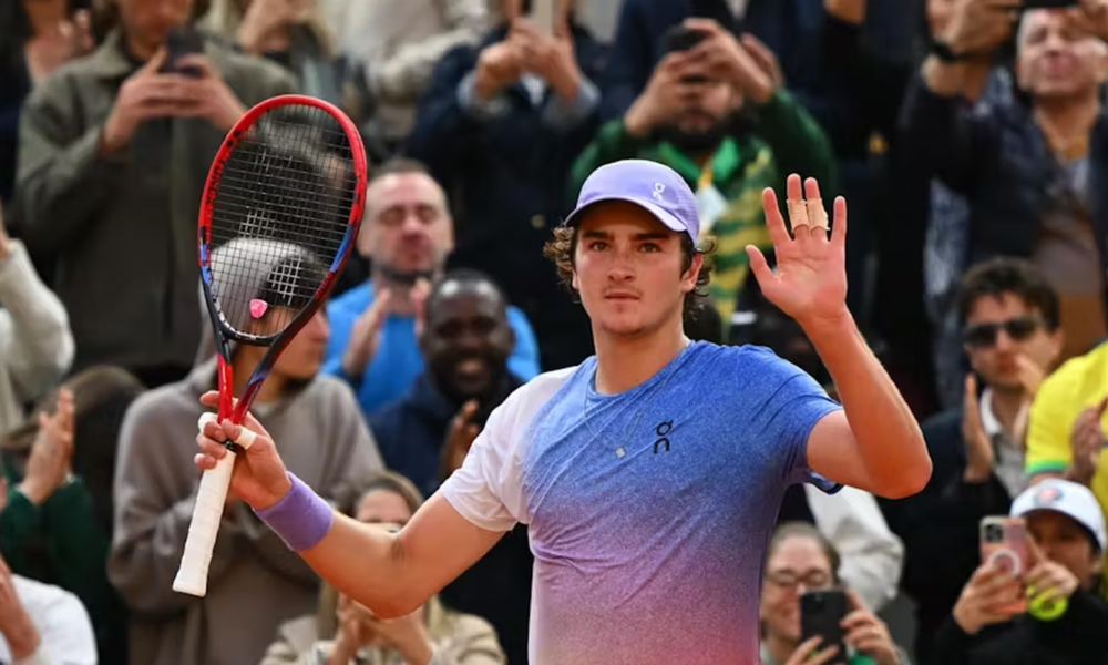 joao-fonseca-desiste-de-atp-250-de-brisbante-devido-a-lesao-na-lombar