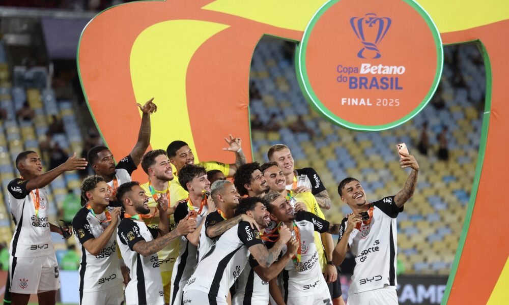por-que-a-caixa-bloqueou-o-premio-do-corinthians?-dinheiro-foi-para-‘conta-reserva’