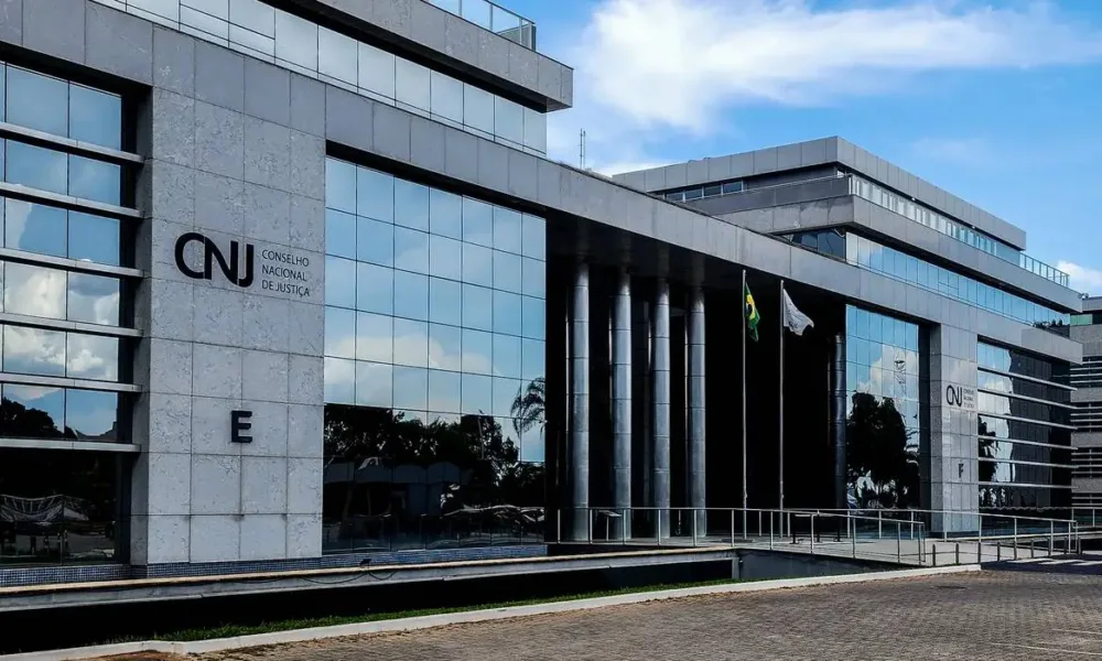 tj-de-mt-paga-r$-28,4-mi-em-valores-extras-a-magistrados-e-e-alvo-de-denuncia-no-cnj