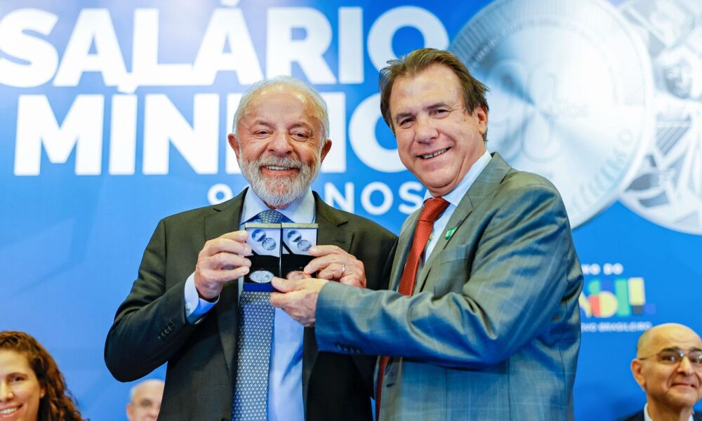 lula-diz-que-salario-minimo-e-baixo,-mas-aponta-importancia-de-direito