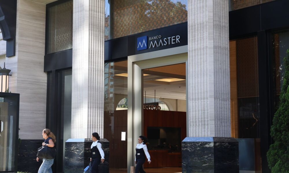 fgc-inicia-pagamento-de-clientes-do-banco-master-com-ate-r$-250-mil