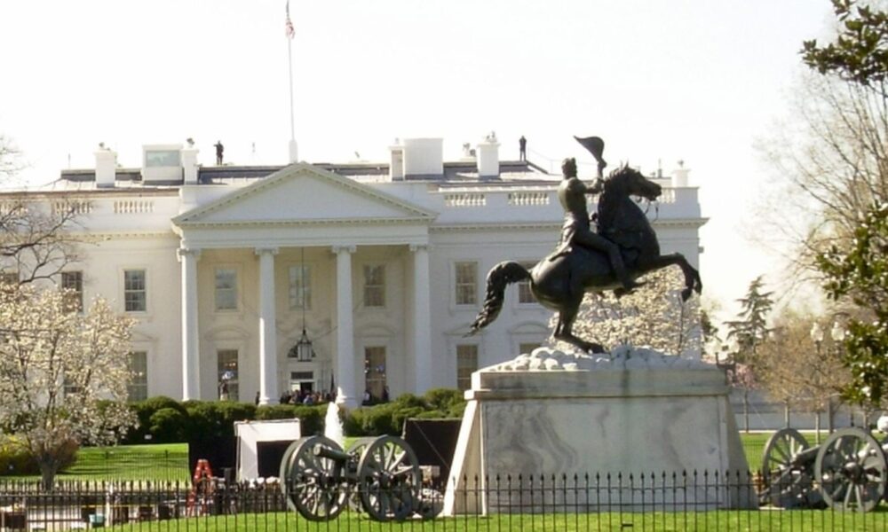 lula-diz-que-viajara-a-washington-em-marco-para-encontro-com-trump