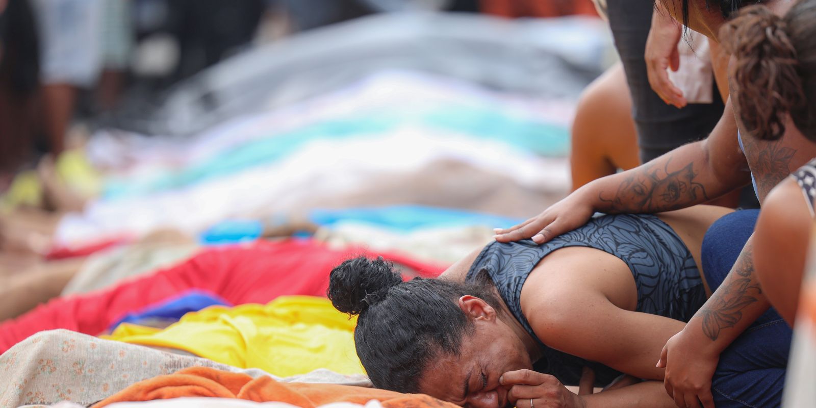 luto-e-fome:-viuva-tenta-se-reerguer-apos-operacao-mais-letal-do-rio