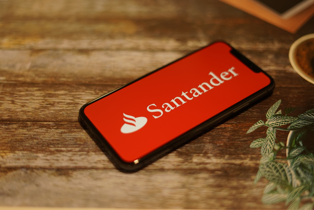 santander-(sanb11)-divulga-seu-balanco:-o-que-esperar-do-1o-banco-a-reportar-no-4t25?