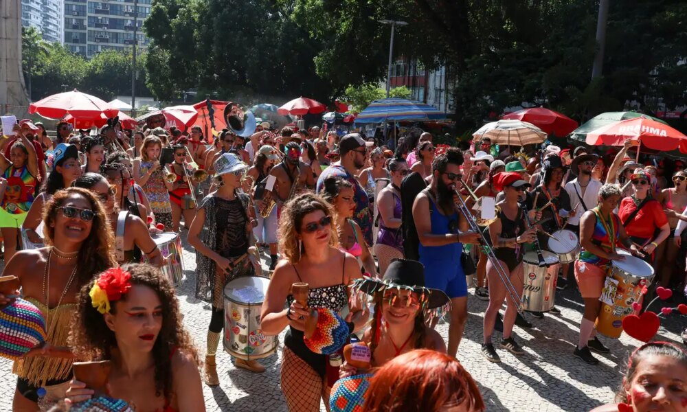 rio-registra-cinco-atendimentos-por-hora-devido-ao-calor-no-carnaval