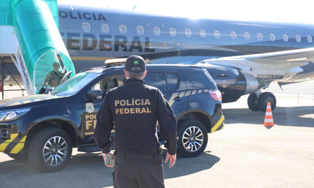 mendonca-autoriza-uso-de-jatinho-da-pf-para-levar-vorcaro-a-depoimento