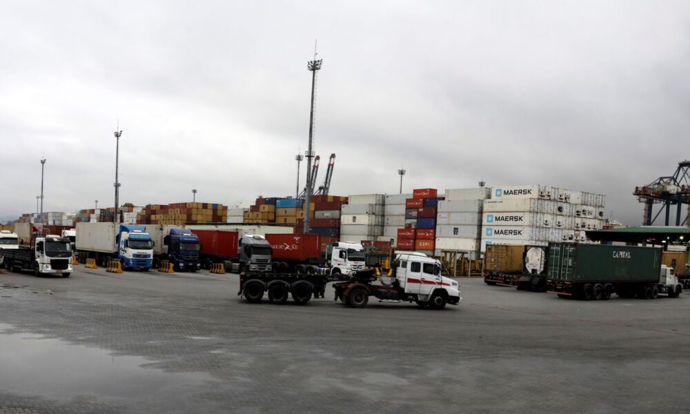 tarifaco-americano-teve-efeito-“pontual”-na-economia,-diz-ibge