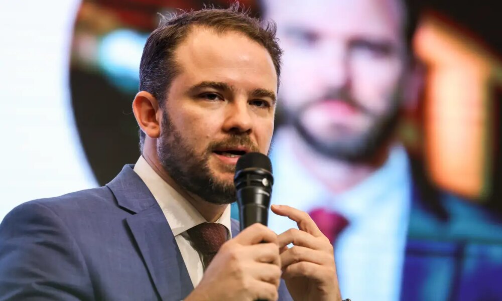 durigan-assume-fazenda-sob-pressao-fiscal-e-herda-desafios-de-haddad