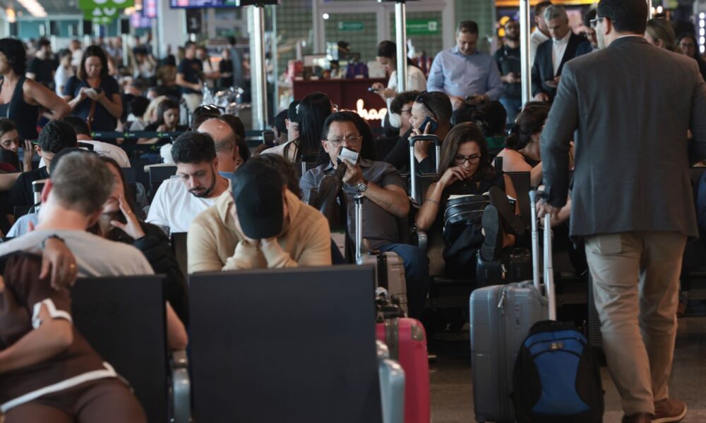 apos-pane,-aeroporto-de-congonhas-vai-operar-ate-meia-noite