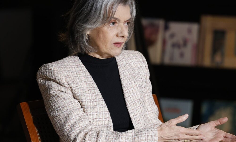 carmen-lucia-diz-que-e-aconselhada-a-deixar-stf-por-ataques-machistas