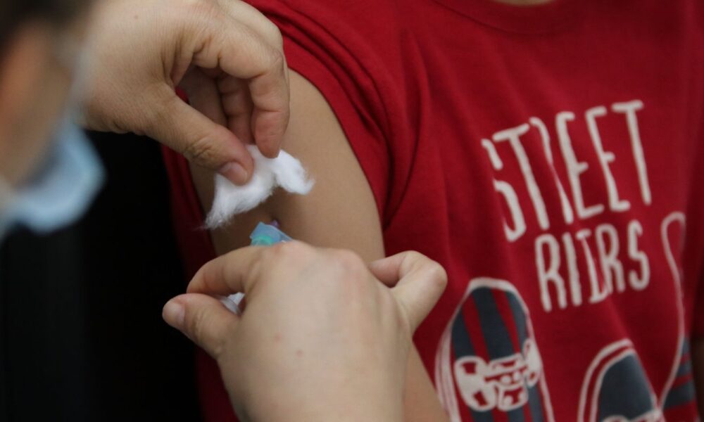 vacinacao-nas-escolas-segue-ate-dia-30-e-meta-e-imunizar-27-milhoes