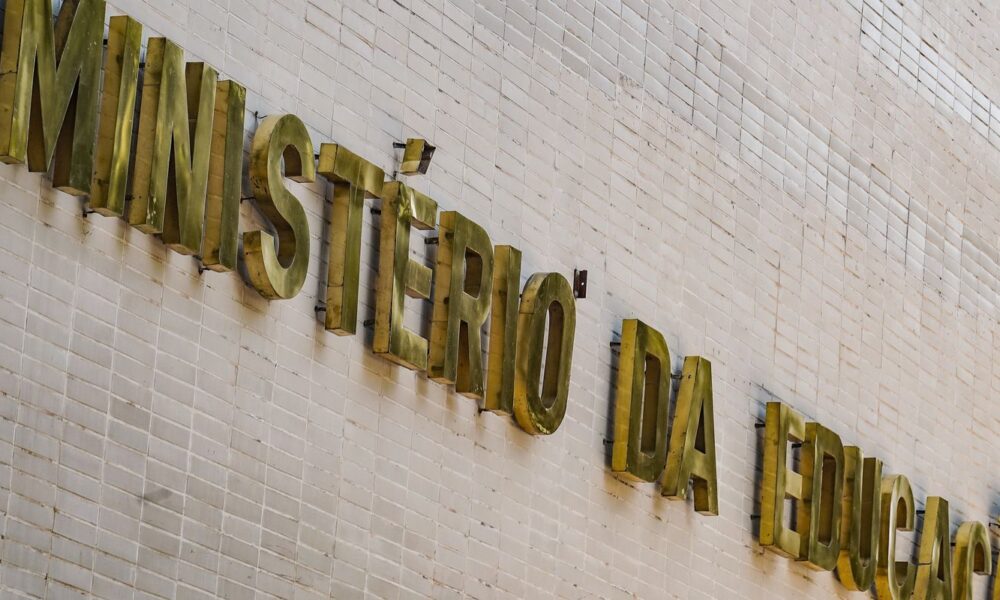 mec-enviara-equipe-de-especialistas-ao-acre-apos-ataque-em-escola