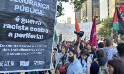 cordao-da-mentira-faz-ato-na-paulista-para-lembrar-crimes-de-maio