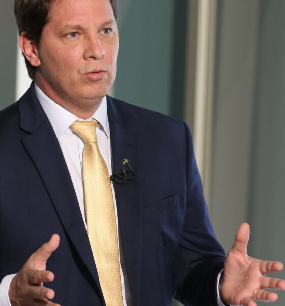 stf-nao-consegue-notificar-mario-frias-sobre-filme-de-bolsonaro