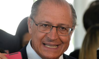 e-factoide-do-cla-bolsonaro-para-desviar-do-caso-master,-diz-alckmin