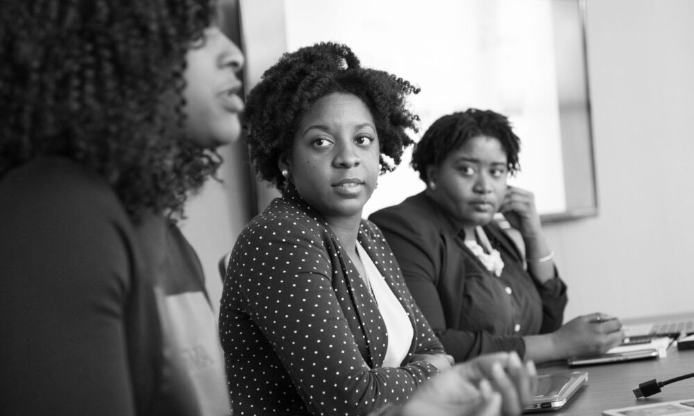desemprego-entre-mulheres-negras-jovens-chega-a-24,7%,-aponta-estudo