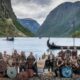noruega-celebra-fim-de-jejum-de-28-anos-na-copa-do-mundo-com-trajes-vikings