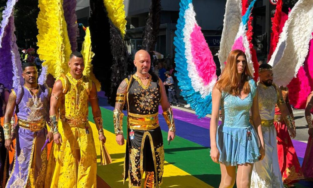 parada-do-orgulho-lgbt+-leva-cores-e-vibracao-a-avenida-paulista