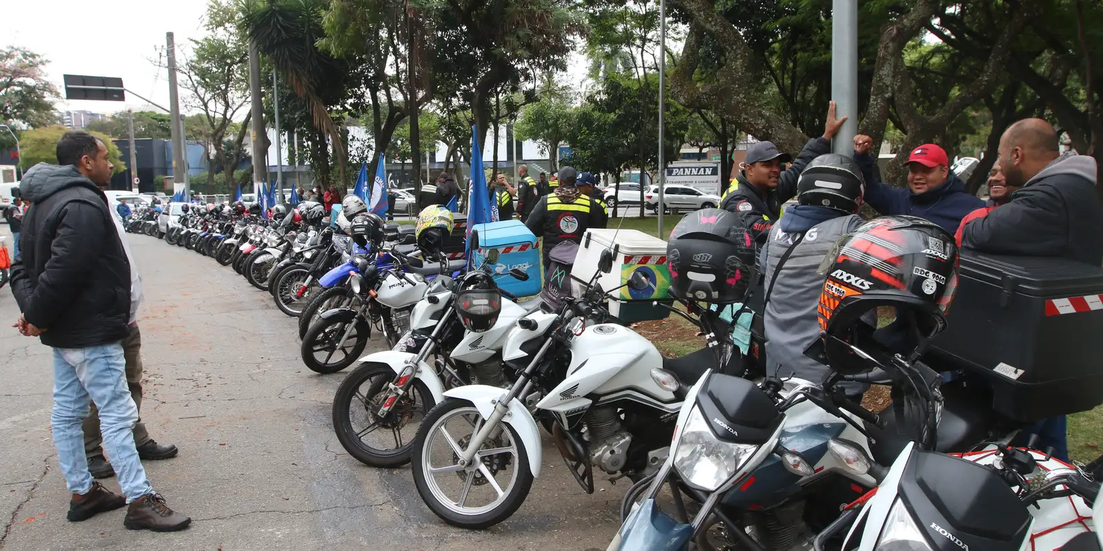 governo-prepara-linha-de-credito-para-motociclistas-de-aplicativos