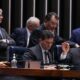 senado-aprova-uso-do-fundo-do-pre-sal-para-dividas-do-agro