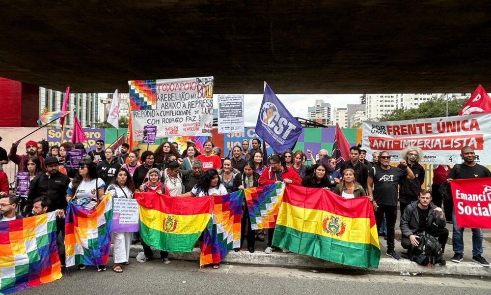 ato-em-sao-paulo-presta-solidariedade-a-protestos-na-bolivia