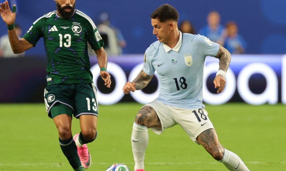 uruguai-arranca-1-a-1-com-arabia-saudita-em-estreia-do-grupo-h-da-copa