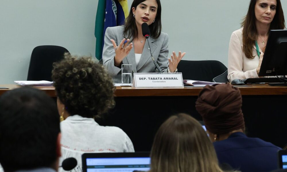 proposta-que-criminaliza-misoginia-avanca-na-camara dos-deputados