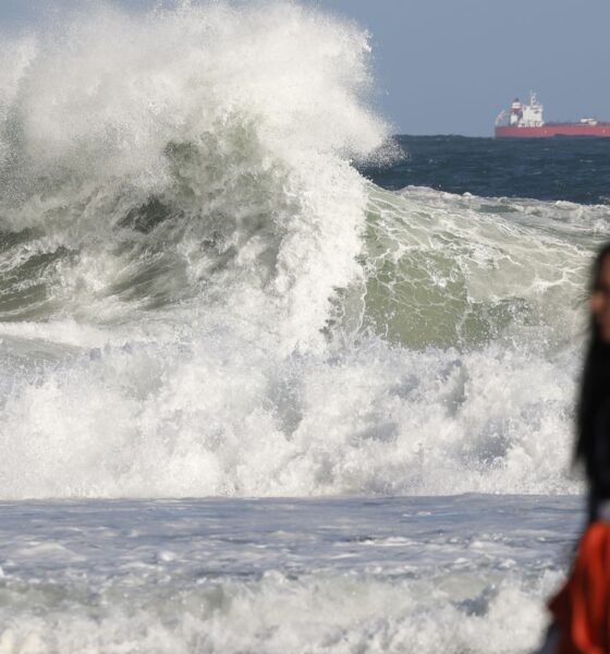 rio-entra-em-alerta-para-ressaca-e-ondas-de-ate-2,5-metros